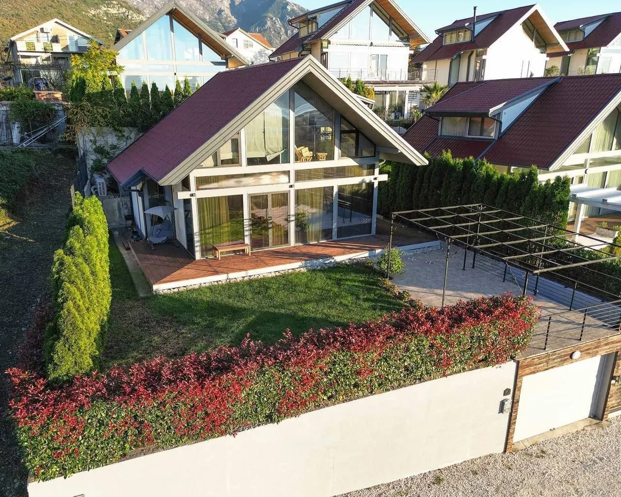 Prodaja, kuća, 172m², Tivat, Crna Gora