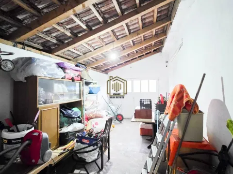 Sale, house, 115m², Tološi, Podgorica - image 13