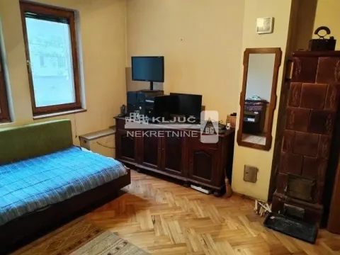 Prodaja, kuća, 2940m², Miljakovac, Rakovica - image 14