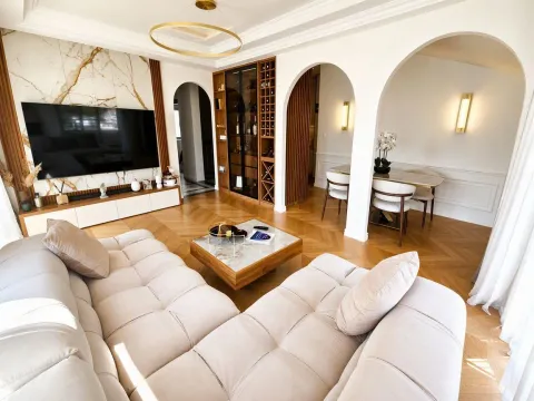 Prodaja, dvosoban stan, 77m², Budva, Crna Gora - image 11