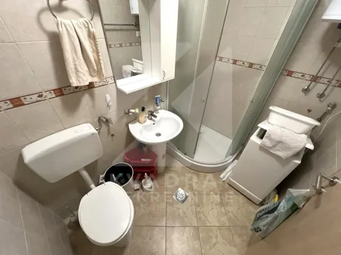 Izdavanje, jednosoban stan, 45m², Stari Aerodrom, Podgorica - image 8