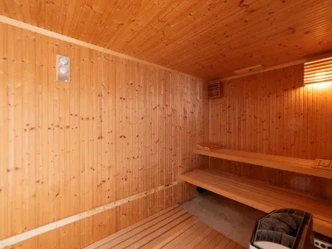 Sale, house, 1100m², Kotor, Crna Gora - image 18