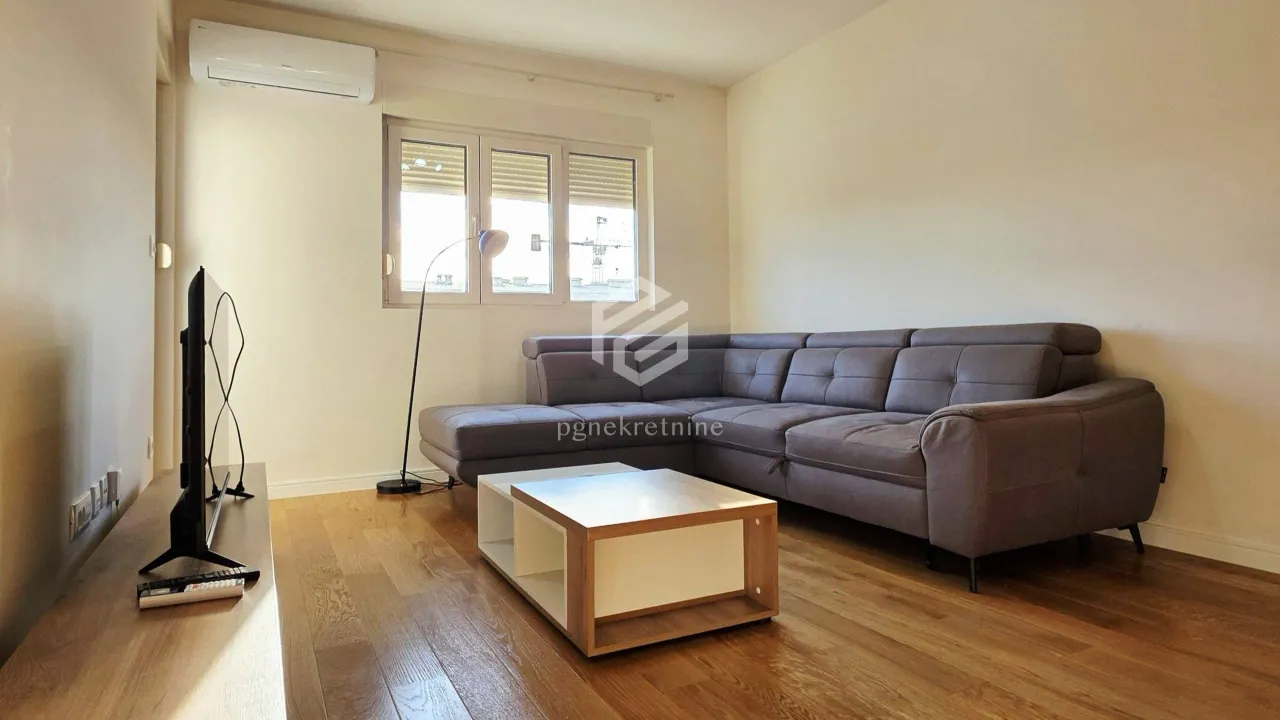 Prodaja, jednosoban stan, 49m², Central Point, Podgorica