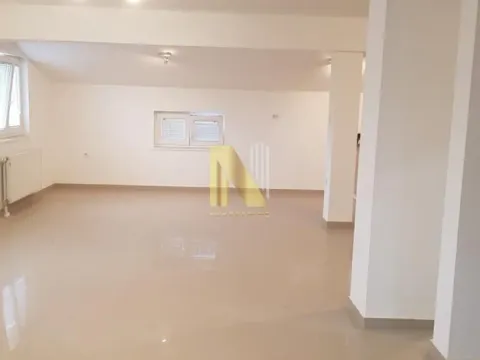 Rent, office space, 480m², Klisa, Novi Sad Sve Podlokacije - image 1