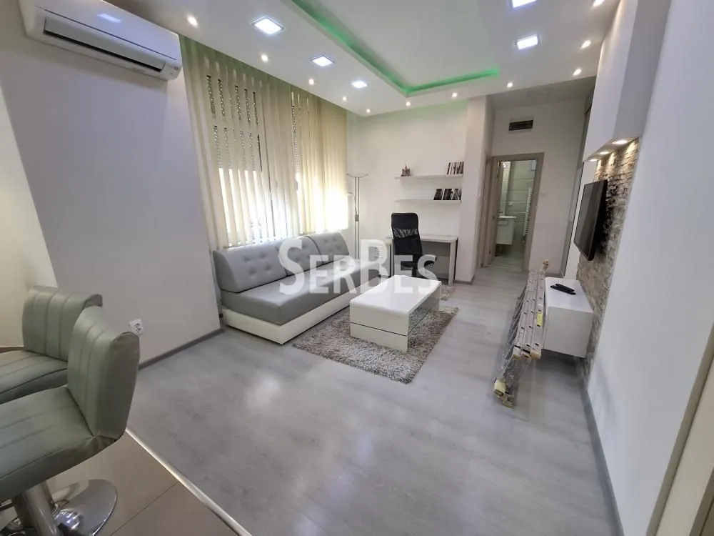 Izdavanje, dvosoban stan, 50m², Spens, Novi Sad Sve Podlokacije