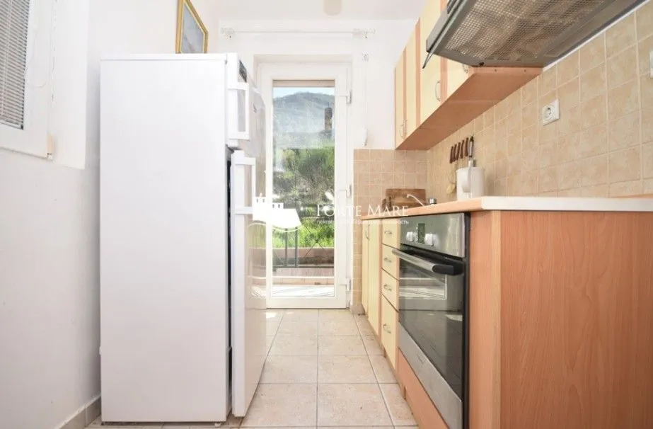 Prodaja, dvosoban stan, 42m², Kumbor, Herceg Novi