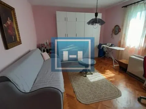 Prodaja, kuća, 216m², Gloždak, Paraćin - image 27