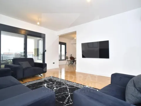 Rent, five bedroom apartment, 180m², Gornja Gorica, Podgorica - image 2