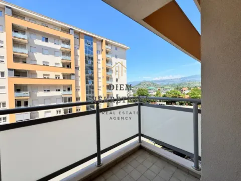 Rent, one bedroom apartment, 47m², City Kej, Podgorica - image 10