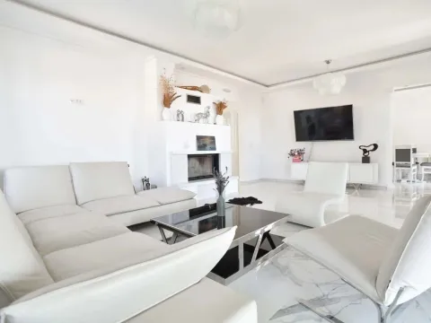 Sale, house, 200m², Blizikuće, Budva - image 2