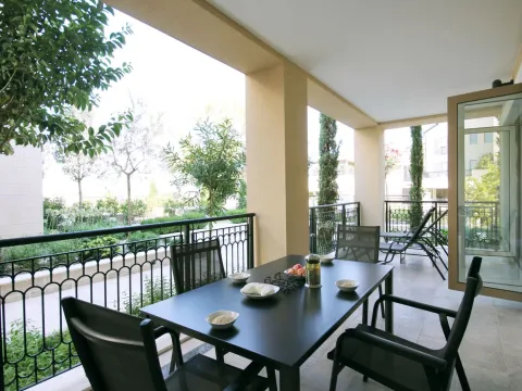 Rent, two bedroom apartment, 116m², Porto Montenegro, Tivat - image 10
