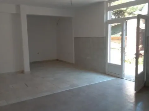 Izdavanje, poslovni prostor, 60m², Zemun Gornji Grad, Zemun Sve Podlokacije - image 3