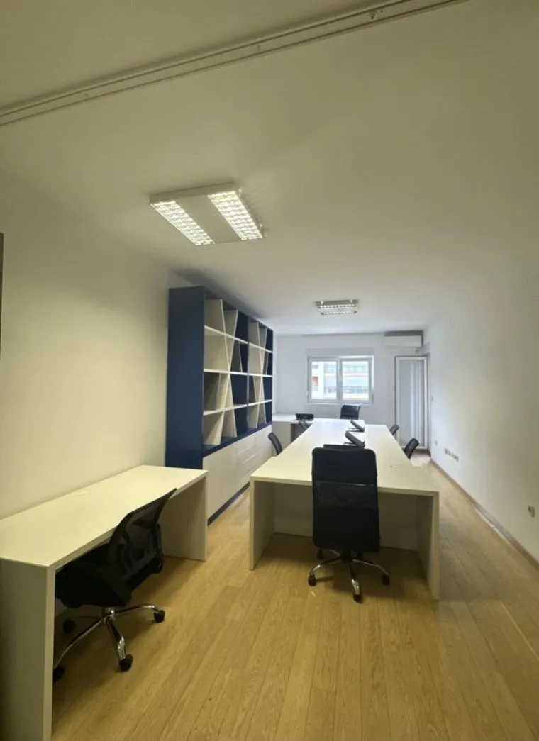 Izdavanje, dvosoban stan, 75m², City Kvart, Podgorica