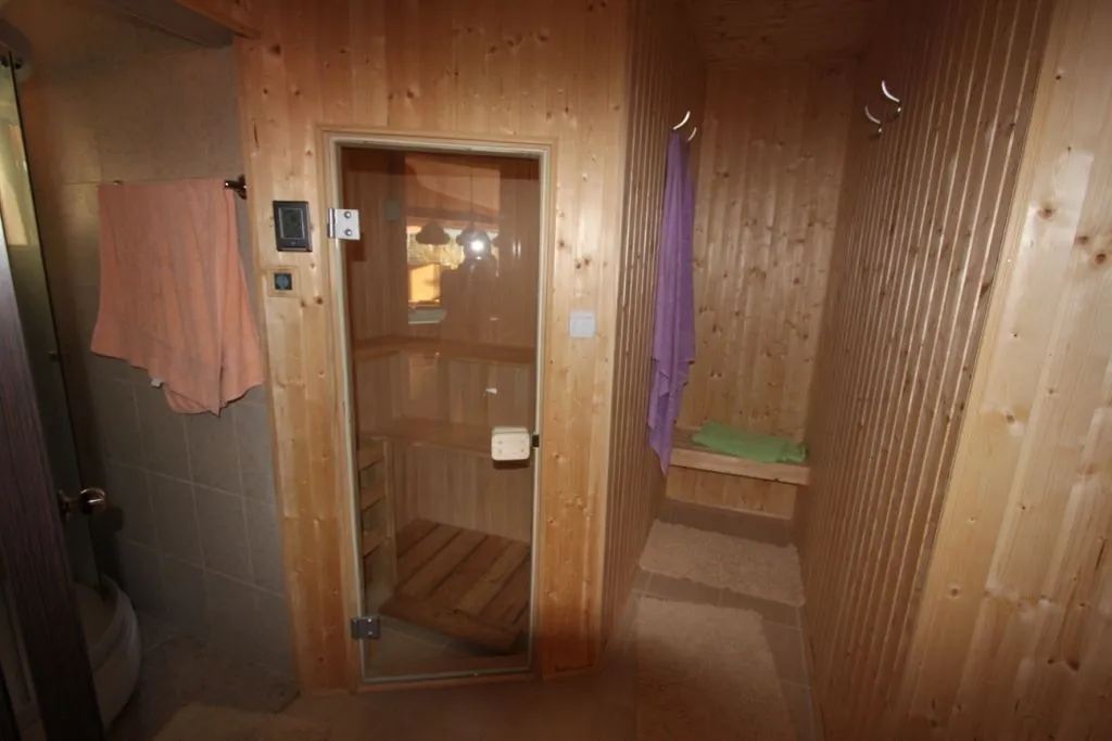 Sale, house, 250m², Bar, Crna Gora