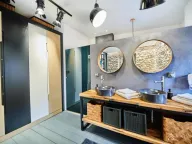 Sale, two bedroom apartment, 108m², Kotor, Crna Gora - image 11