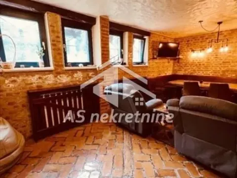 Izdavanje, kuća, 367m², Jajinci, Voždovac Sve Podlokacije - image 9