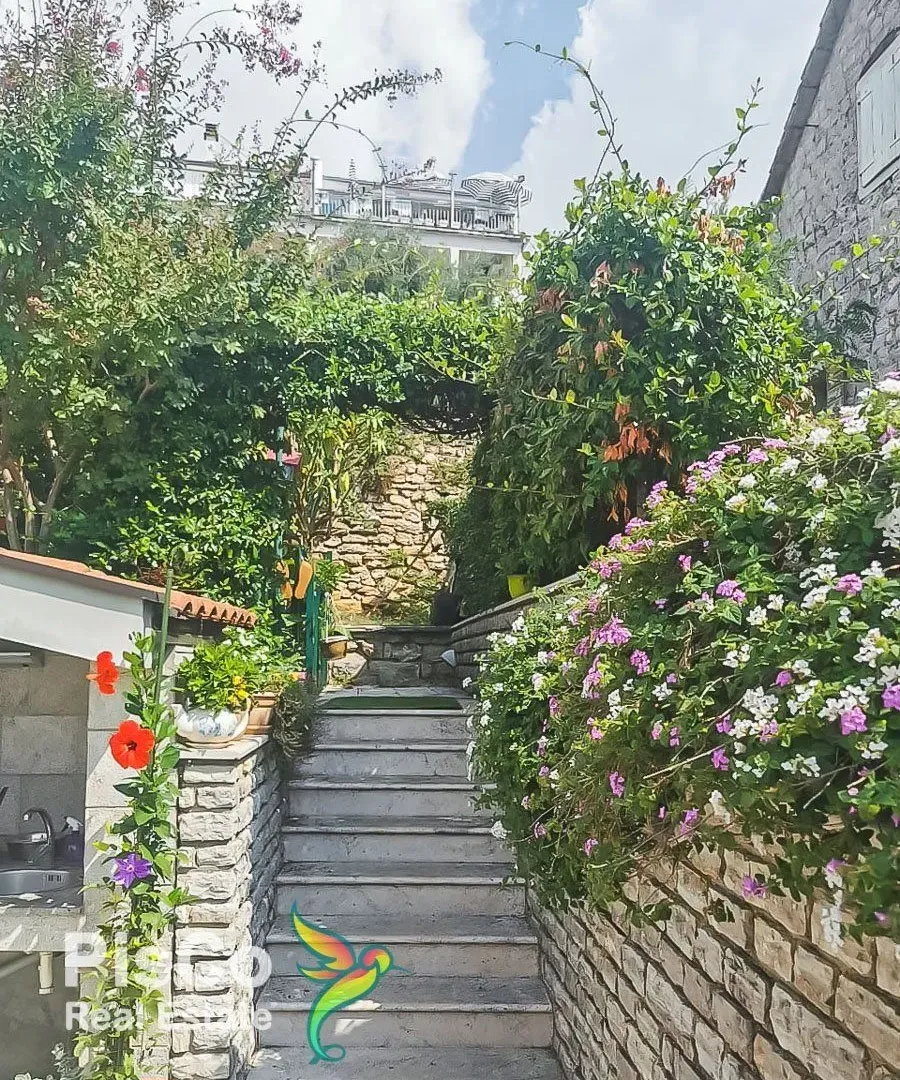 Prodaja, kuća, 296m², Herceg Novi, Crna Gora