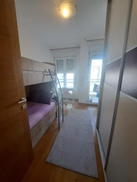 Izdavanje, dvosoban stan, 70m², City Kvart, Podgorica - image 2