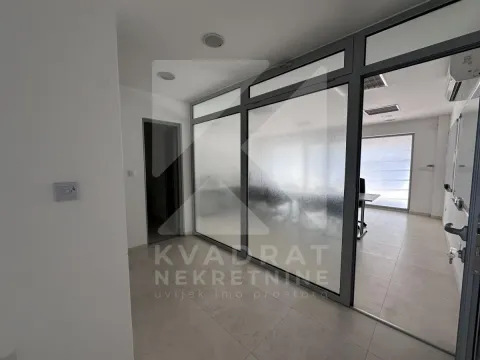 Sale, office space, 120m², Tološka šuma, Podgorica - image 8