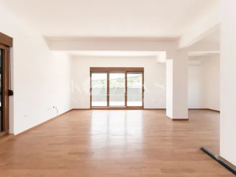 Four Bedroom Apartment for Sale, 221m2, Vezirov Most, Podgorica Four Bedroom Apartment for Sale, 221m2, Vezirov Most, Podgorica