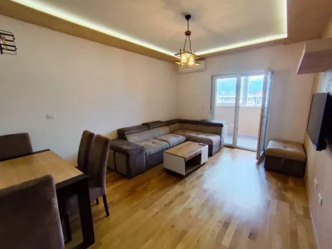 Izdavanje, jednosoban stan, 48m², Tuški Put, Podgorica - image 2