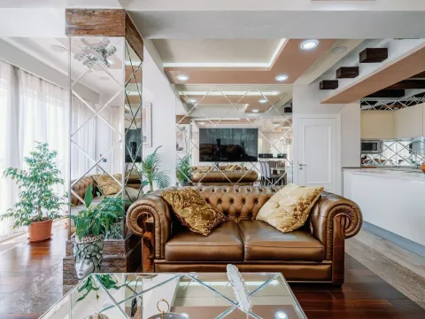 Izdavanje, trosoban stan, 400m², Budva, Crna Gora - image 6