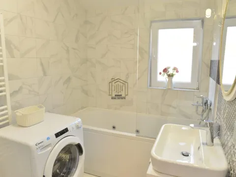 Izdavanje, dvosoban stan, 100m², Seljanovo, Tivat - image 13