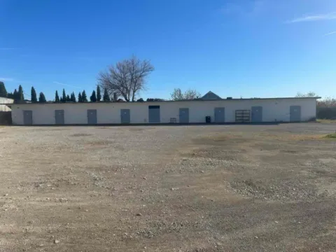 Izdavanje, poslovni prostor, 800m², Zeta, Podgorica - image 4