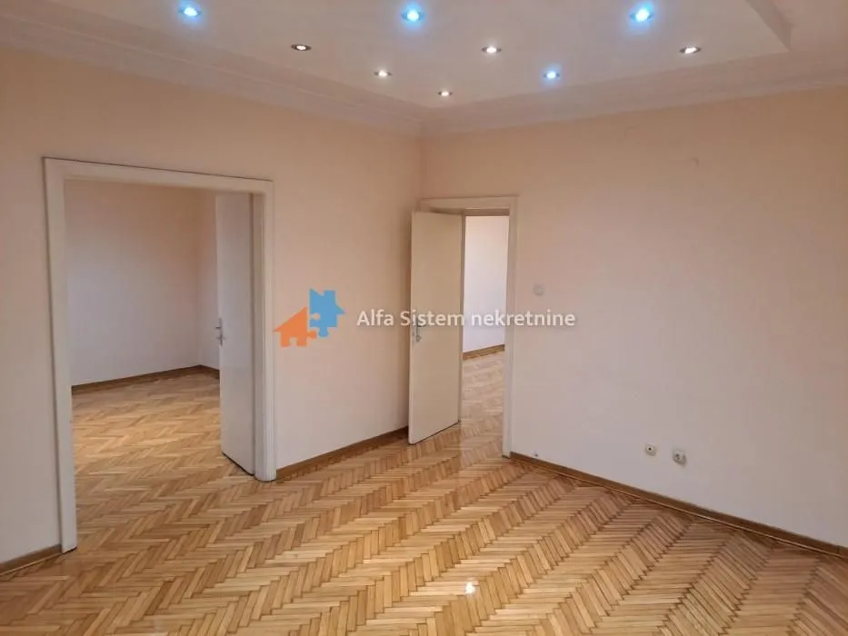 Rent, office space, 130m², Stari Grad, Beograd