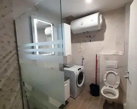 Izdavanje, dvosoban stan, 72m², Bulevar, Niš - image 17