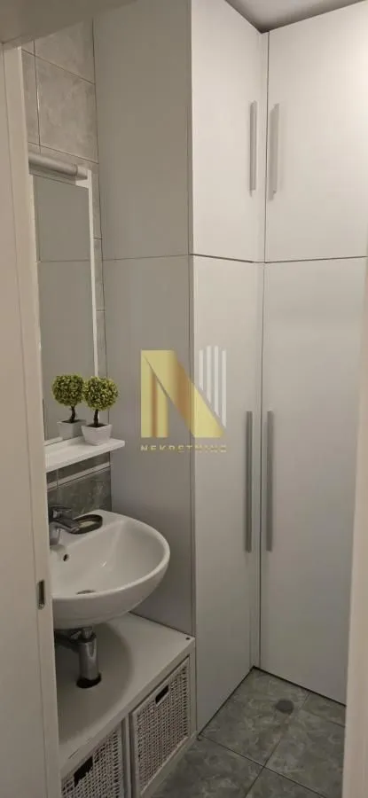 Prodaja, trosoban stan, 63m², Nova Detelinara, Novi Sad Sve Podlokacije