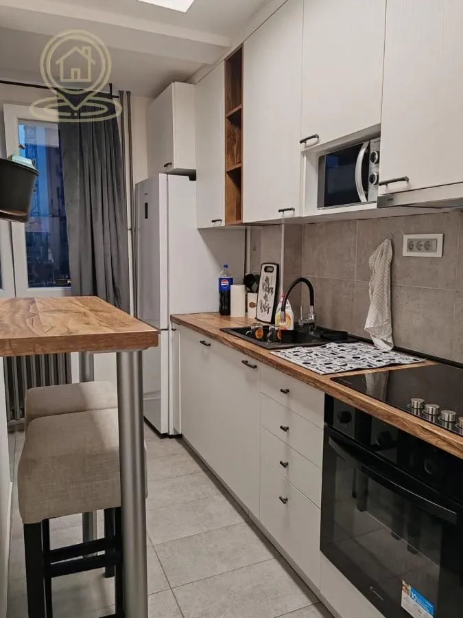 Izdavanje, dvosoban stan, 47m², Sajmište, Novi Sad