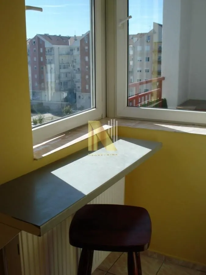 Izdavanje, jednosoban stan, 28m², Nova Detelinara, Novi Sad Sve Podlokacije