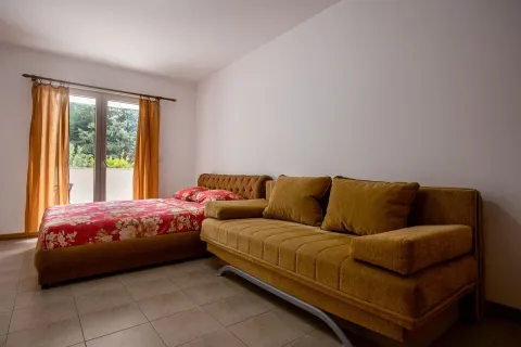 Sale, two bedroom apartment, 68m², Bečići, Budva - image 5