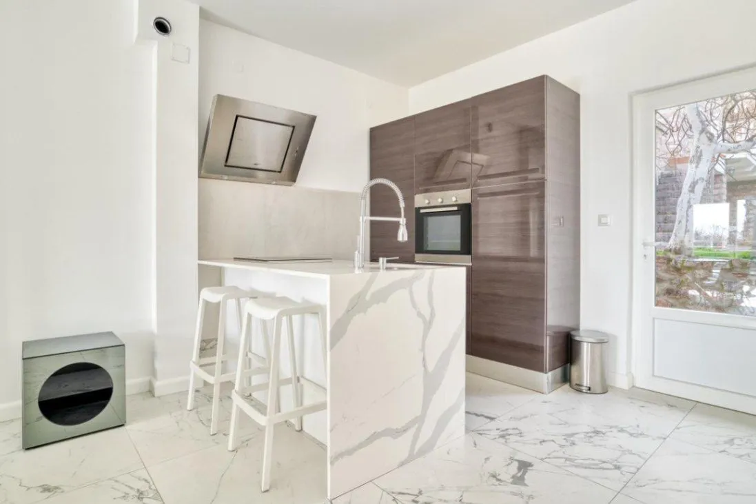 Sale, two bedroom apartment, 60m², Petrovac, Budva