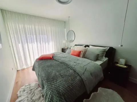 Prodaja, dvosoban stan, 70m², Centar, Tivat - image 4
