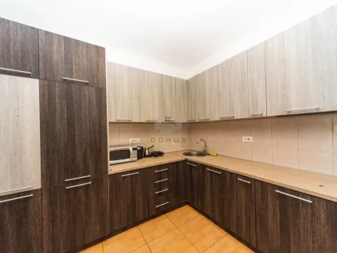 Izdavanje, dvosoban stan, 115m², Tološi, Podgorica - image 6