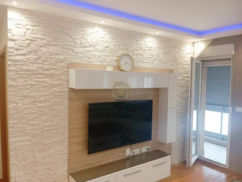 Izdavanje, jednosoban stan, 48m², City Kvart, Podgorica - image 8