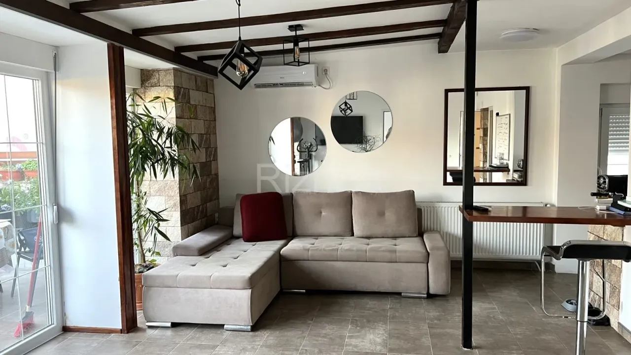 Prodaja, trosoban stan, 159m², Niš, Srbija