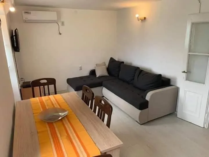 Prodaja, kuća, 300m², Kamenari, Herceg Novi