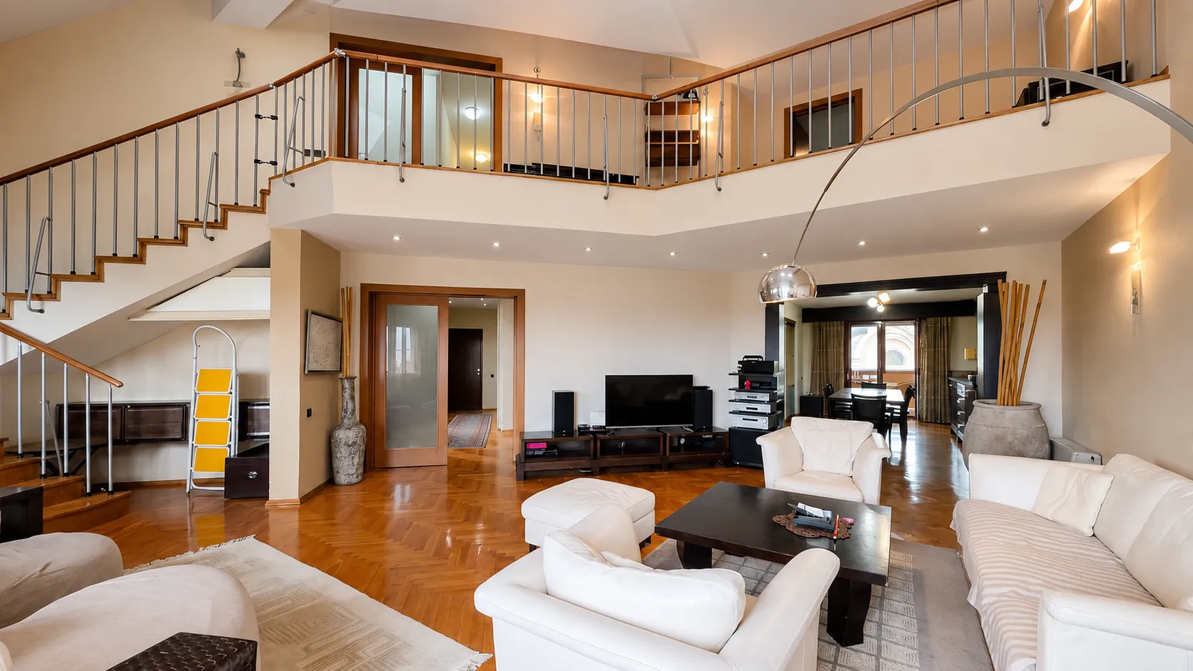 Sale, four bedroom apartment, 281m², Preko Morače, Podgorica
