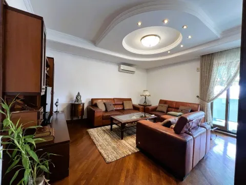 Rent, three bedroom apartment, 130m², Stari Aerodrom, Podgorica - image 2