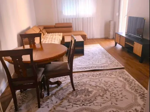 Izdavanje, stan, 46m², Stari Aerodrom, Podgorica - image 12