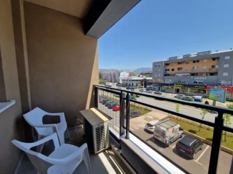 Rent, one bedroom apartment, 47m², Stari Aerodrom, Podgorica - image 11