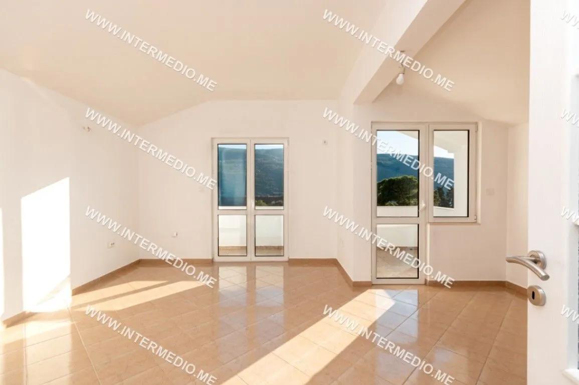 Prodaja, dvosoban stan, 64m², Kumbor, Herceg Novi