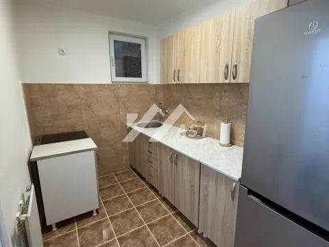 Izdavanje, trosoban stan, 70m², Nova Detelinara, Novi Sad Sve Podlokacije - image 4