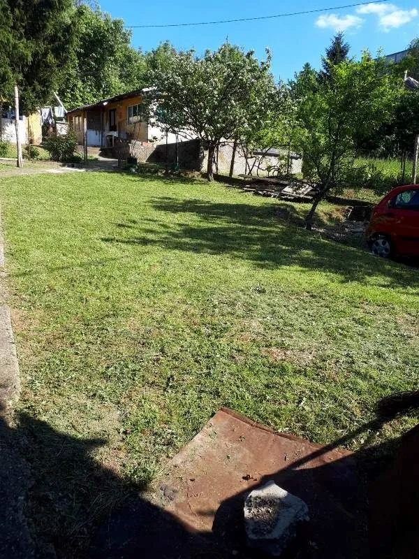 Sale, house, 38m², Voždovac Sve Podlokacije, Beograd