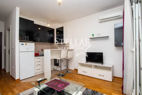 Rent, studio apartment, 26m², City Kej, Podgorica - image 3