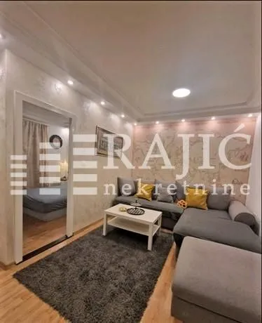 Izdavanje, dvosoban stan, 60m², Savski Venac, Beograd