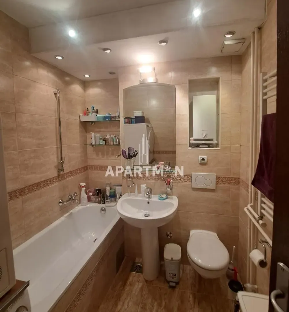 Sale, four bedroom apartment, 109m², Vračar Sve Podlokacije, Beograd